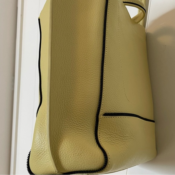 Botkier NY Soho leather tote - Picture 4 of 8